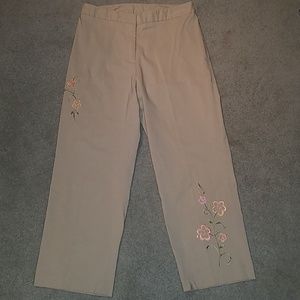 Embroidered stretchy pants
